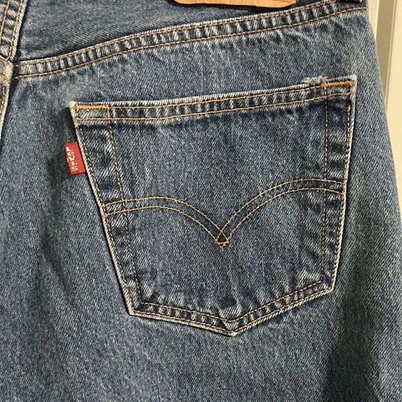 Levi’s 501 Jeans - Picture 3 of 7